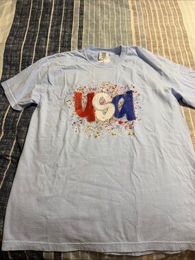 Light Blue USA Graphic Tee size large
